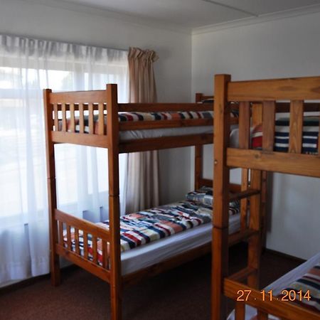 Backpacker Apartments Plettenberg Bay Ngoại thất bức ảnh