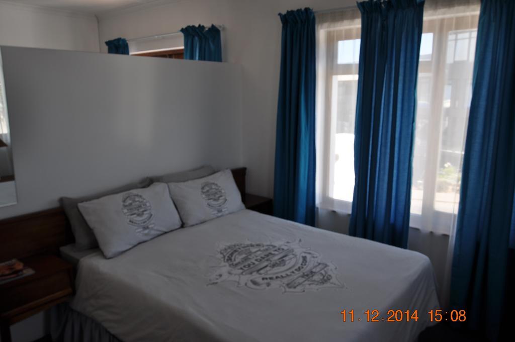 Backpacker Apartments Plettenberg Bay Phòng bức ảnh