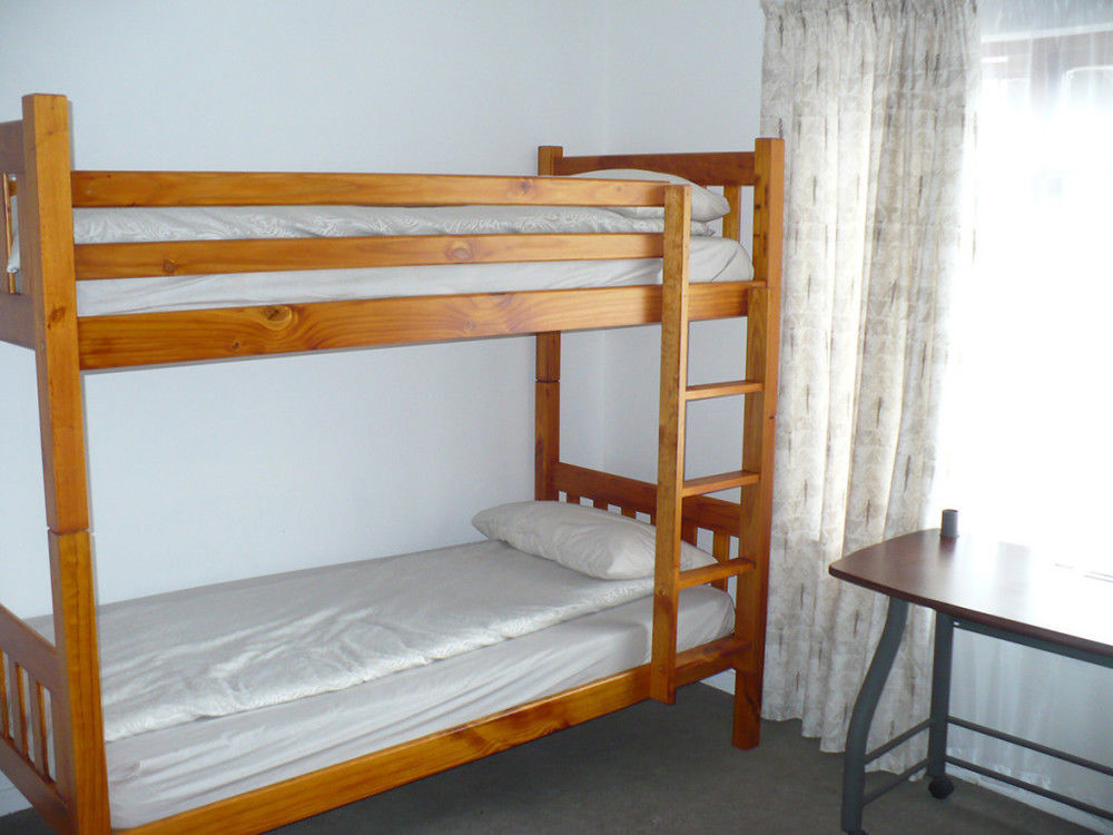 Backpacker Apartments Plettenberg Bay Ngoại thất bức ảnh