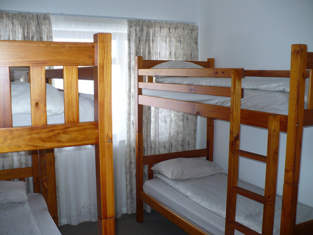 Backpacker Apartments Plettenberg Bay Ngoại thất bức ảnh