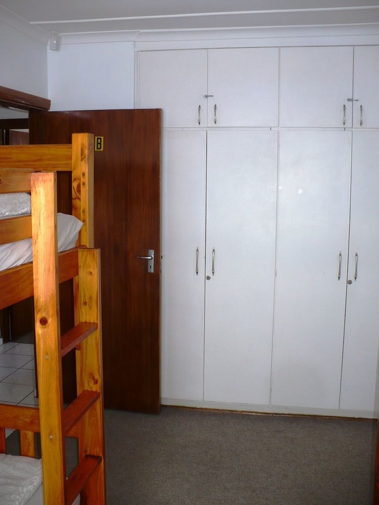 Backpacker Apartments Plettenberg Bay Ngoại thất bức ảnh
