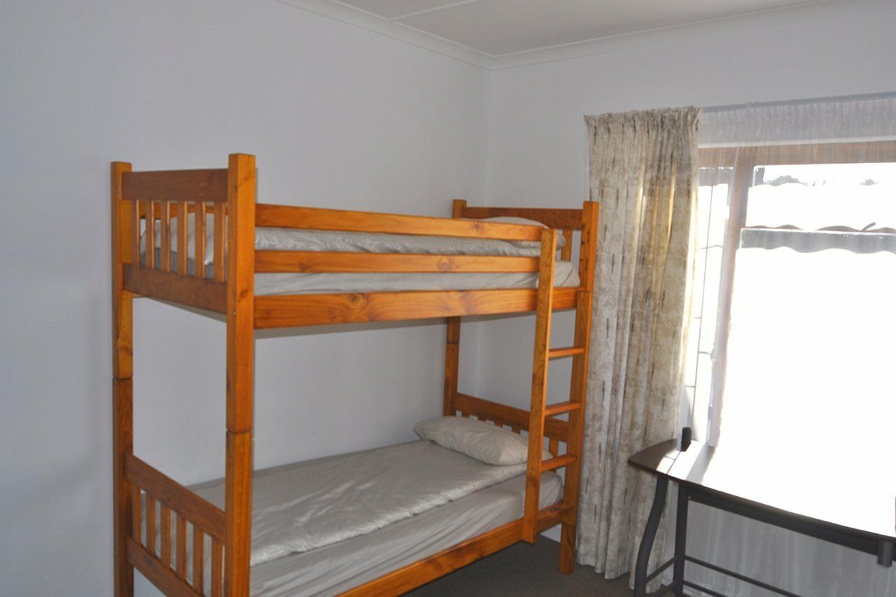 Backpacker Apartments Plettenberg Bay Ngoại thất bức ảnh
