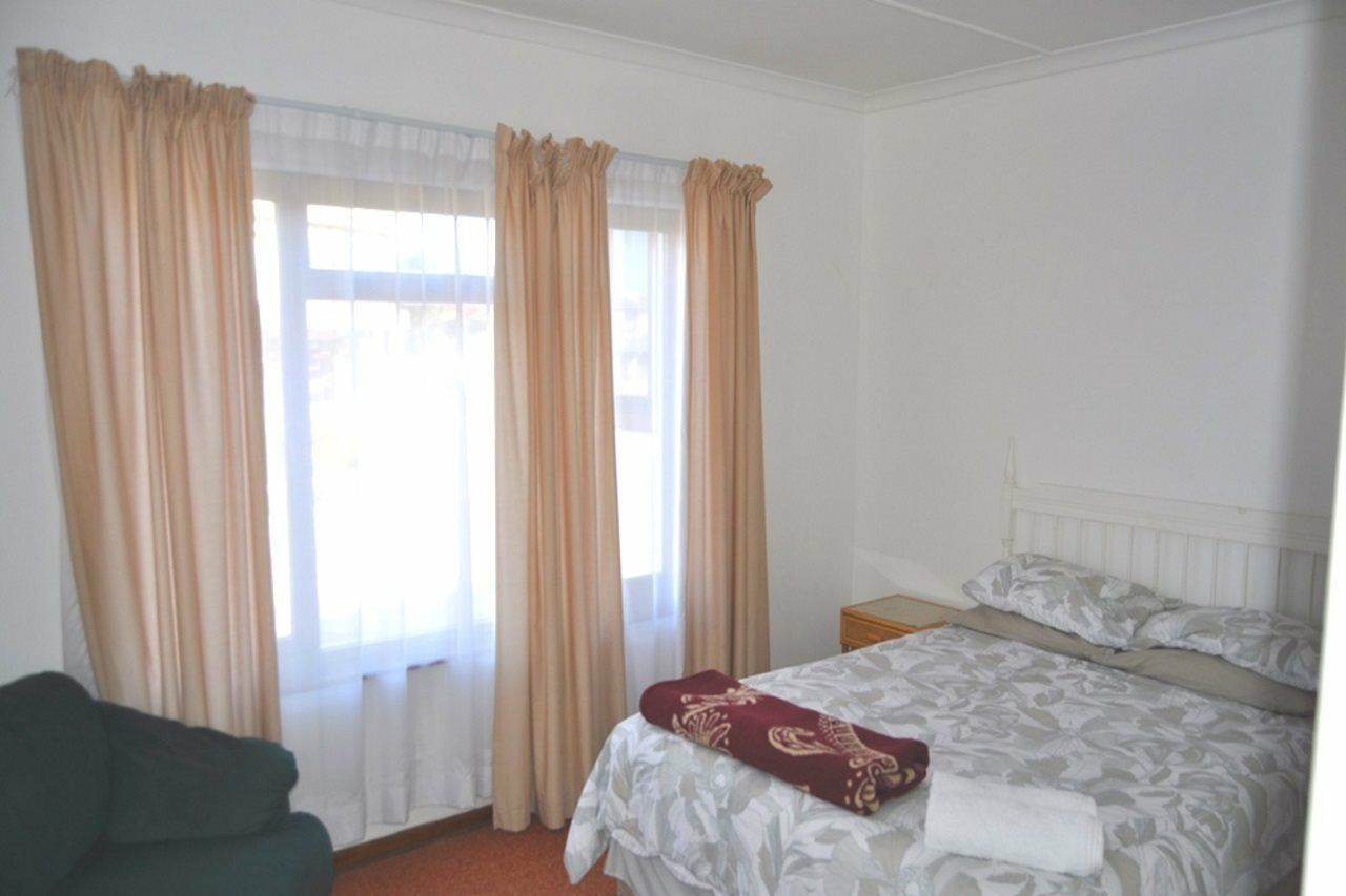 Backpacker Apartments Plettenberg Bay Ngoại thất bức ảnh